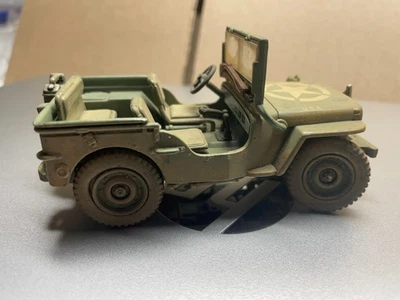 老式压铸 Unimax Willy’s Jeep 戴姆勒克莱斯勒 2003 年用于零件或维修 — 第 1/4 张图片