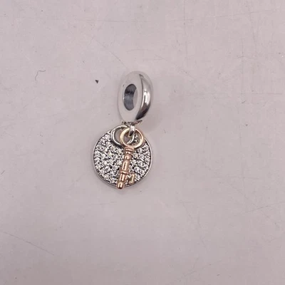 Pandora Mujer Llave de la Felicidad 925 Plata de Ley 14K Oro Placa Dije 2.5g Foto 1 de 4