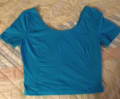 Top corto Decree manga corta cuello redondo talla M Foto 1 de 3