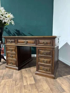 Antique Continental Oak Knee Hole Desk - Picture 1 of 17
