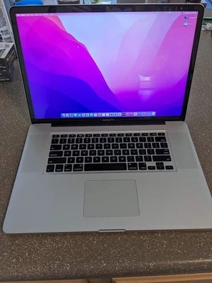 2009 Apple MacBook Pro 17" 2.66ghz Core 2 Duo 8GB 500GB 120GB SSD MONTEREY  - Image 1 of 4