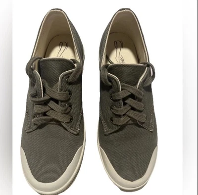 Aerosoles Oxford Dos Para Mujer Verde Oliva Talla 6M Zapatos de Lona con Cordones Tenis Foto 1 de 4