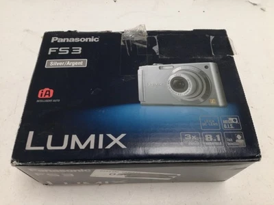 Panasonic Lumix DMC-FS3 8.1MP Digital Camera Silver Bundle with Cables - Image 1 of 4