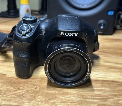 Sony Cybershot DSC-H200 20.1 MP Digital Camera 26x Optical Zoom Parts Or Repair  - Image 1 of 4
