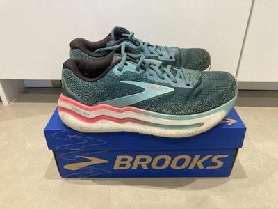 Brooks Ghost Max 2 woman’s road running shoes uk size 6.5 - Image 1 of 4