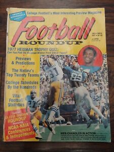 1977 Football Roundup magazine Wes Chandler, Florida Gators v LSU Tigers 