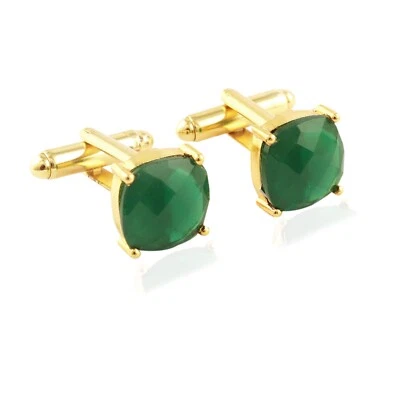 Gemelos de joyería para hombre con forma de cojín de cuarzo verde enchapado en oro Foto 1 de 3