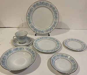 NORITAKE China MILFORD 2227 patrón 7 piezas ajuste de lugar con tazones de frutas y sopas - Imagen 1 de 7