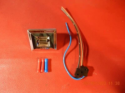 1981   87 Chevy Truck C10 K5  Power Door Lock Switch  Kit Wire Pigtail Connector Foto 1 de 4