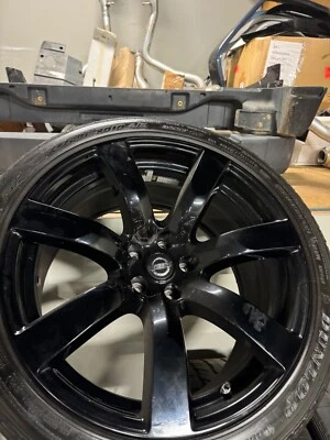Nissan GTR 2009 2010 20" OEM RIMS W TIRES SET - Image 1 of 2