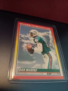 1990 Score # 320 Dan Marino Hot Gun (10 of 12) Miami Dolphins Football Card - Picture 1 of 2