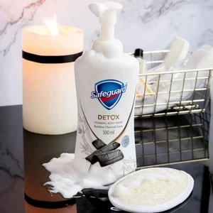 Safeguard Detox Foaming Bath Wash Charcoal Bamboo 500ml, 16.9 oz, 2-Pack - Picture 1 of 3