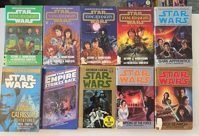 Lote de 10 libros de bolsillo de Star Wars Young Jedi (4) Jedi Academy (3) + Más Foto 1 de 4