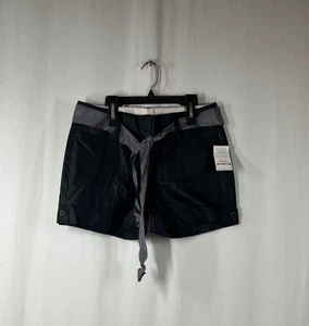 NWT Daytrip Women's Black Metallic Belted Shorts - Size 3 - Picture 1 of 4