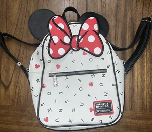 RARE Disney Loungefly Minnie Mouse Backpack NWOT tape still on Straps !! - Picture 1 of 13
