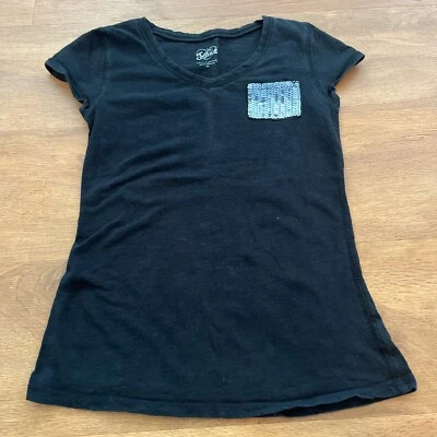 Youth Size 10 Justice Solid Black Pocket SS T-Shirt Silver Sequined Pocket EUC - Image 1 of 4