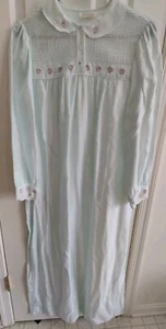 Camisón De Colección BARBIZON Manga Larga Bordado Encaje Verde Claro Satinado Talla Med? - Imagen 1 de 8