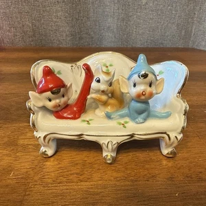 Vintage Weihnachten Pixie Elfen Eichhörnchen Couch MCM rot blau Stechpalme Weihnachtssofa - Bild 1 von 13