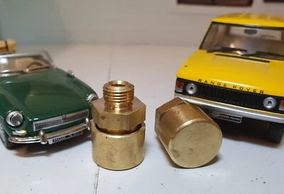 Austin Healey 3000 Sprite Triumph caja de cambios de latón eje carcasa respiradores x2 21H6060 - Imagen 1 de 4