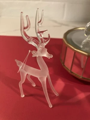 Винтажная фигурка оленя из атласного стекла Silvestri украшение 4 дюйма x 1,5 дюйма от Bullock's - Изображение 1 из 4