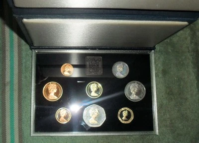 JB RFM 82184 Great Britain 1984 Proof Royal Mint Cased Set. - Image 1 of 4