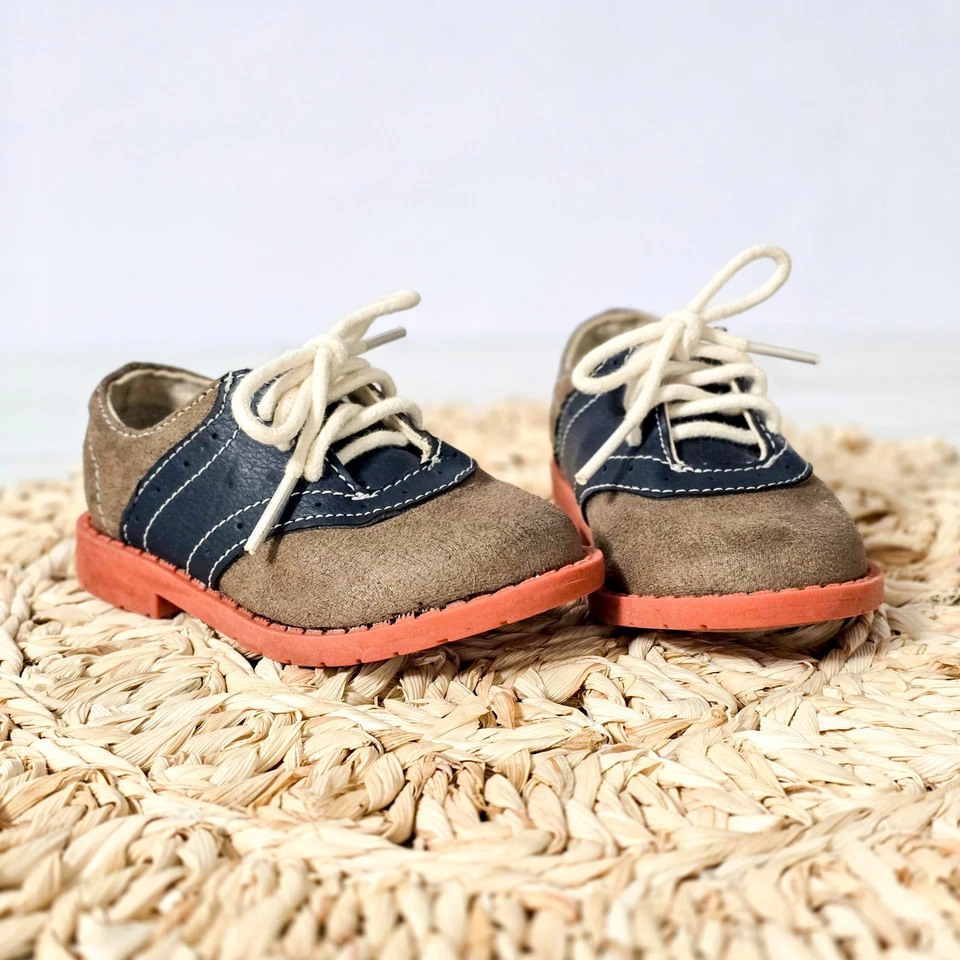 👞 OshKosh Genuino Bebé Sillín Zapatos Niño Pequeño Talla 5 | Taupe Azul Marino Estilo Retro Foto 1 de 4