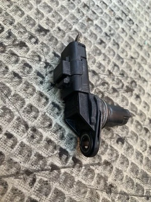 Sensor de posición del árbol de levas Renault Nissan Vauxhall 2.0 M9R DCi tráfico Vivaro etc. Foto 1 de 4