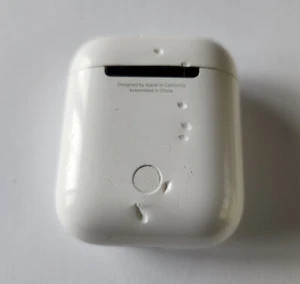 OEM Apple AirPods 1st 2nd Gen CARRYING CHARGING CASE A1602 wth SEVERE WEAR -Read - Picture 1 of 12