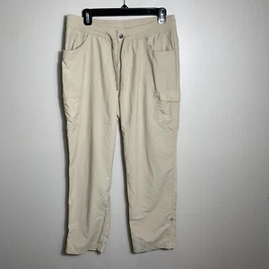 Columbia Woodland Hills Cargo Pants Women's Size Medium UPF 30 Khaki Tan Roll Up - Picture 1 of 10