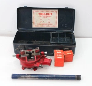Tru-Cut  Pipe Threader With Case and Accessories - Picture 1 of 6