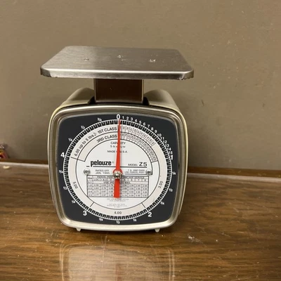 Vintage Pelouze Postal Scale Model Z 5 . - Image 1 of 4