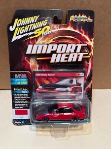 1/64 Johnny Lightning importación calor 1995 Honda Accord sedán rojo - Imagen 1 de 2