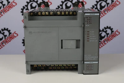 ALLEN-BRADLEY SLC 500 1747-L20C (UNITÉ PROCESSEUR) - aucune garantie - Photo 1/4