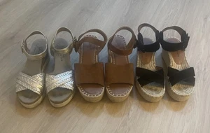 Set bestehend aus 3 Damen-Espadrille-Wildledersandalen braun & schwarz & goldfarben Riemchen Keilabsatz 7,5 M - Bild 1 von 7