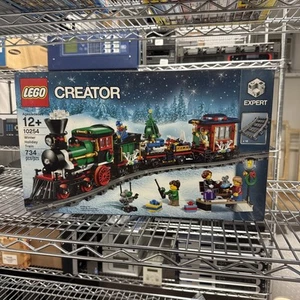 lego holiday train 10254 Lego created. Sealed but box a little damaged - Picture 1 of 3