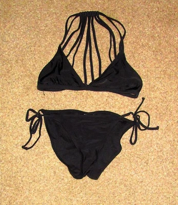 Parte superior e inferior de bikini Xhilaration-Jet negro, excelente estado Foto 1 de 2