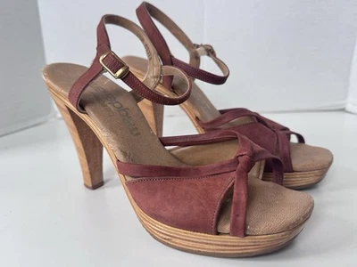 Vintage 70s California Magdesians Brown Orange Leather Wooden Heel Sandals Shoes - Image 1 of 4