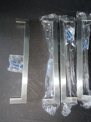 Lote de 4 puxadores de gaveta/armário quadrados de níquel escovado 8” novos - Imagem 1 de 4