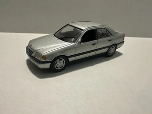 PAUL'S MODEL ART - MINICHAMPS - MERCEDES-BENZ C-180 -C-280 - Limpio - Imagen 1 de 7