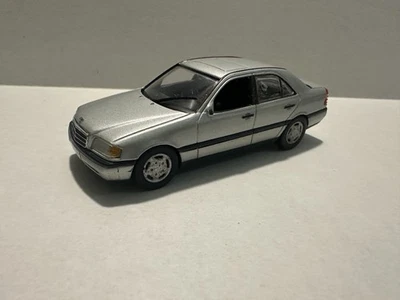 PAUL'S MODEL ART - MINICHAMPS - MERCEDES-BENZ C-180 -C-280 - Clean - Image 1 of 4