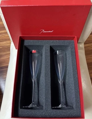 Juego de dos flautas Baccarat Dom Perignon  Foto 1 de 4
