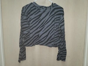 Pink By Victoria's Secret Long Sleeve Animal Print 100% Cotton Crop Top Medium - Picture 1 of 8