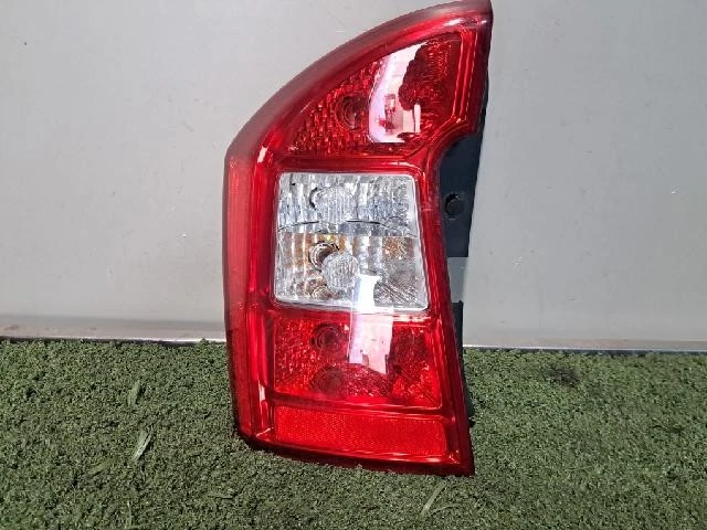 2010 KIA Rondo новый задний, левый задний фонарь - Изображение 1 из 4