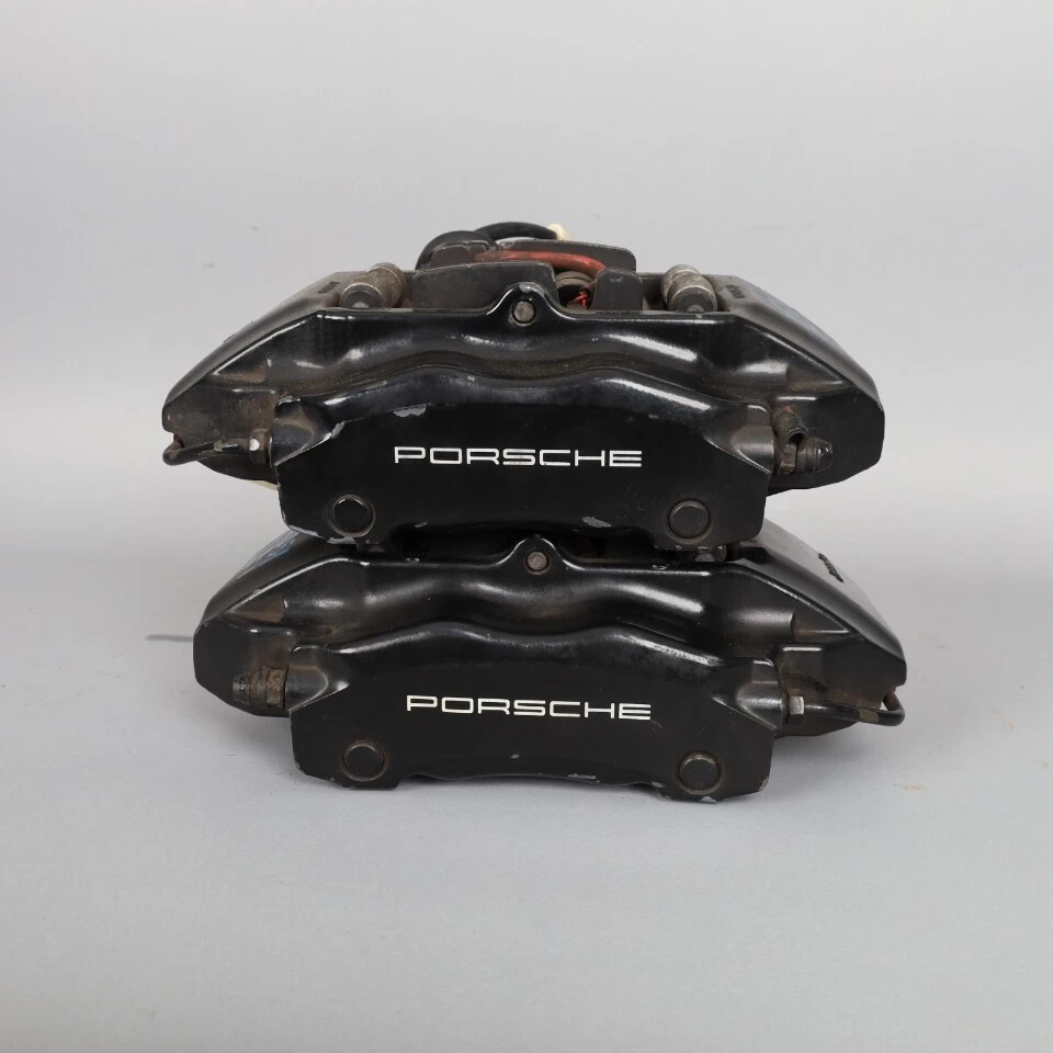 Juego de pinzas de freno delanteras Brembo negras OEM usadas Porsche 911 996 1999-2012 Foto 1 de 4