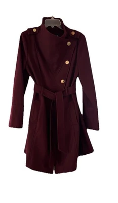 Abrigo para mujer Guess asimétrico de lana con cinturón talla grande  Foto 1 de 4