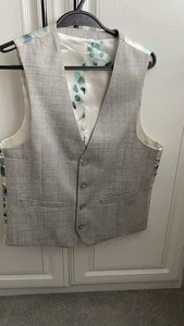 Moss Bros Light Grey Waistcoat - Picture 1 of 4