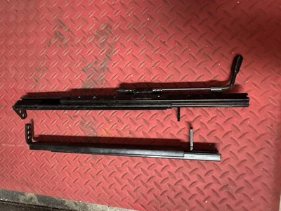 🔥RARE Alfa Romeo Milano Verde Recaro 3L 75 1987-92 Front Seat Rail Track 1 Set - Image 1 of 4