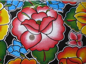 Manteles de vinilo floral negro Tehuana comedor patio 6 tamaños 48x48-108 - Imagen 1 de 4
