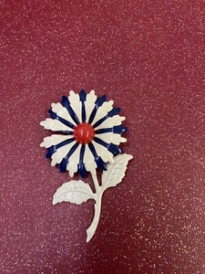 Broche prendedor vintage de metal azul rojo blanco 4"" - Imagen 1 de 3