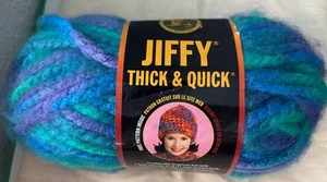 Lote de (1) madeja Jiffy hilo grueso y rápido marca León #207 MONTAÑAS VERDES - Imagen 1 de 4